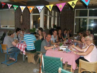 Teamuitje school