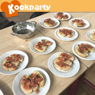 Koken met de seniorenclub