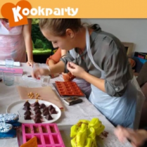 Gezellig middagje bonbons maken